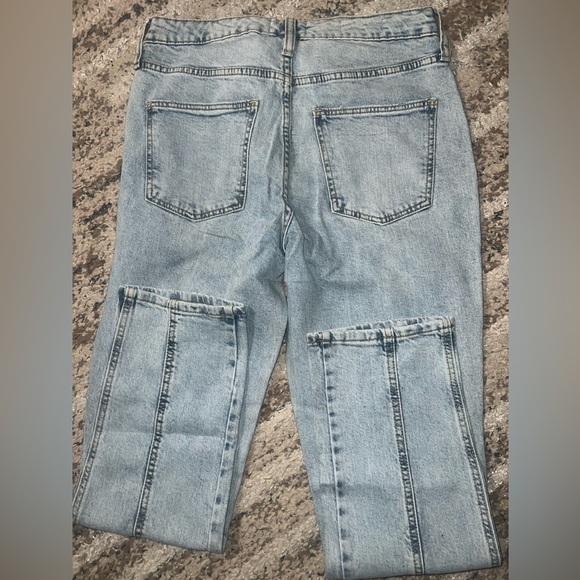 Universal Threads Jeans - Picture 7 of 8